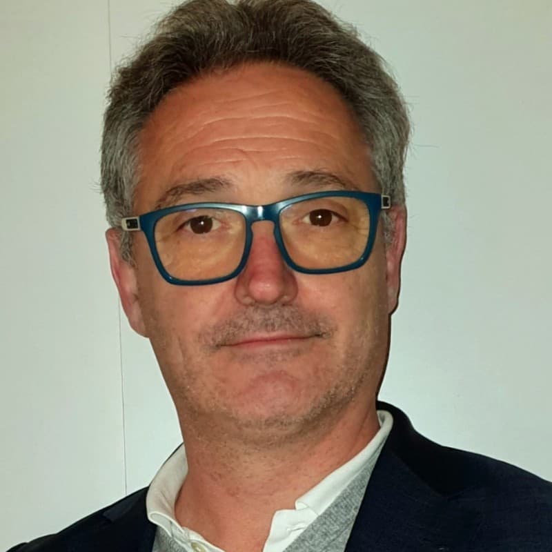 Jose Luis Perez Anton, Sozias